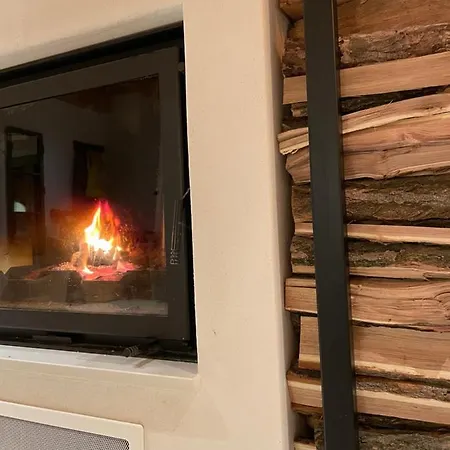 度假居 Pince A Hegyen *