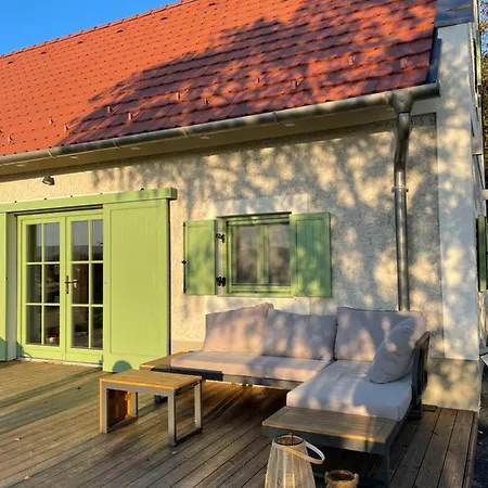 Pince A Hegyen 度假居 Szentantalfa