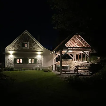 Pince A Hegyen Szentantalfa